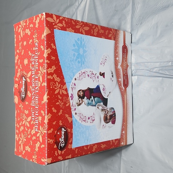 Disney Frozen 3pc Dinnerware Set - Picture 1 of 5